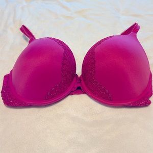 Victoria Secret Body By Victoria Lace Trim Bra  36 DD